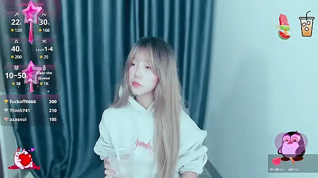 -Poison-Ivy- online show from 12.04.24