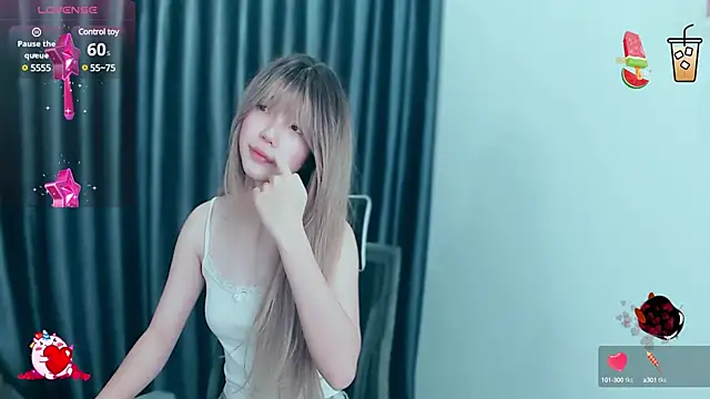 -Poison-Ivy- online show from 12.17.24