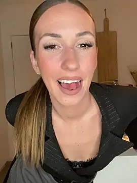 lola tentatiion online show from 03.09.25