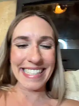 lola tentatiion online show from 11.24.25