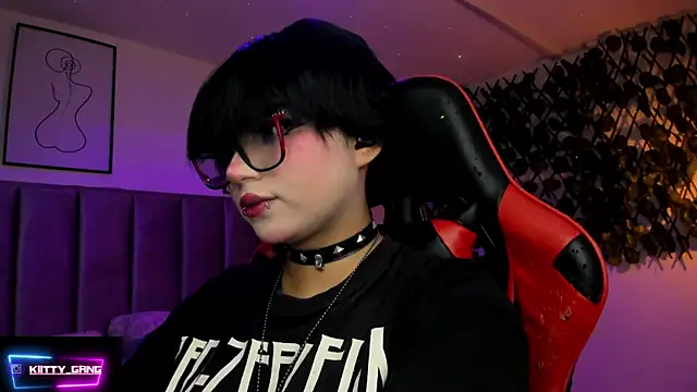 Kitty Gang online show from 02.05.26