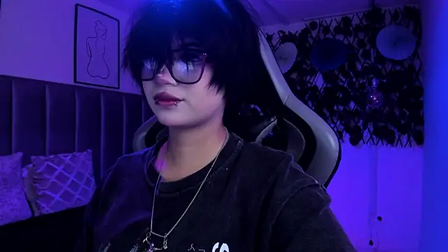 Kitty Gang online show from 03.25.26