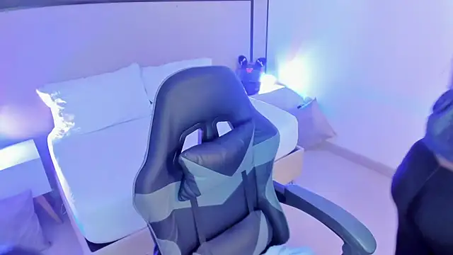 emma collson online show from 09.26.25