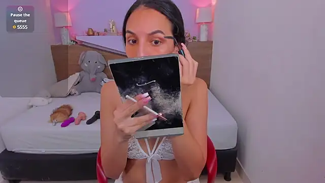 MichellRose7 online show from 01.14.25