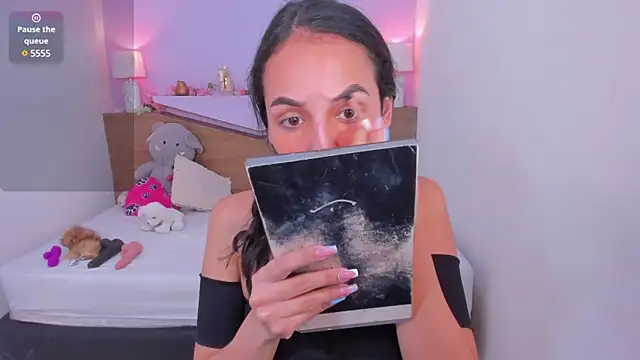 MichellRose7 online show from 01.17.25