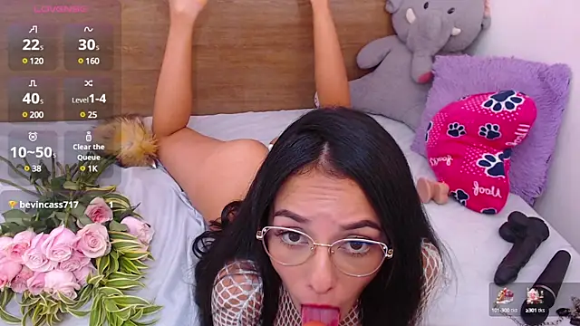 MichellRose7 online show from 02.12.25