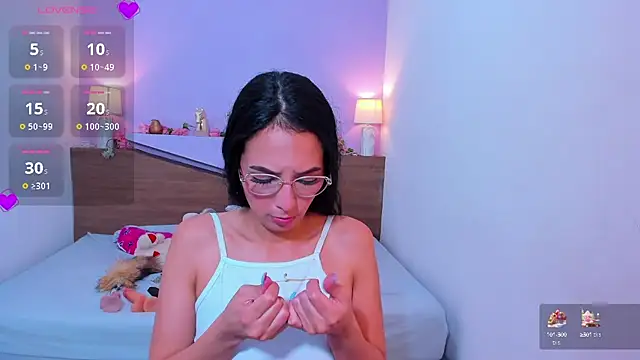 MichellRose7 online show from 02.21.25
