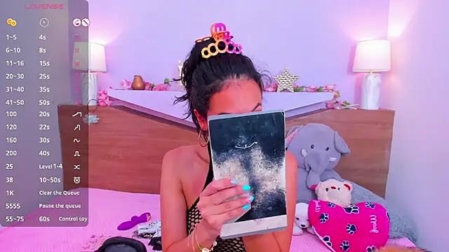 MichellRose7 online show from 03.22.25