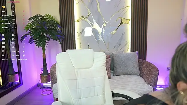 AlliceRouse online show from 10.17.25