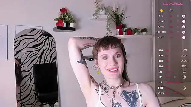 Fog Foggy Love online show from 02.28.25