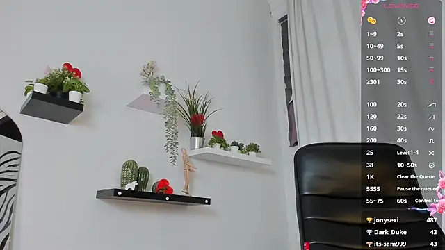 Fog Foggy Love online show from 03.21.25