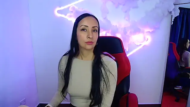 Snapshot of yaralyminjo2 chatting on 02.11.25 yaralyminjo2 online show from 02.11.25