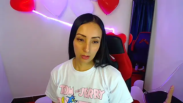 Snapshot of yaralyminjo2 chatting on 02.17.25 yaralyminjo2 online show from 02.17.25