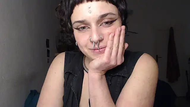 kinkyspirali online show from 12.13.24