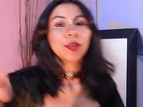 selene gils online show from 09.29.25