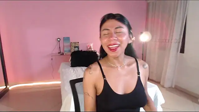 selene gils online show from 06.10.26