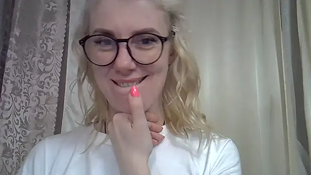 Snapshot of Pabonya91 chatting on 02.02.25 Pabonya91 online show from 02.02.25