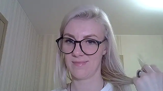 Snapshot of Pabonya91 chatting on 02.23.25 Pabonya91 online show from 02.23.25