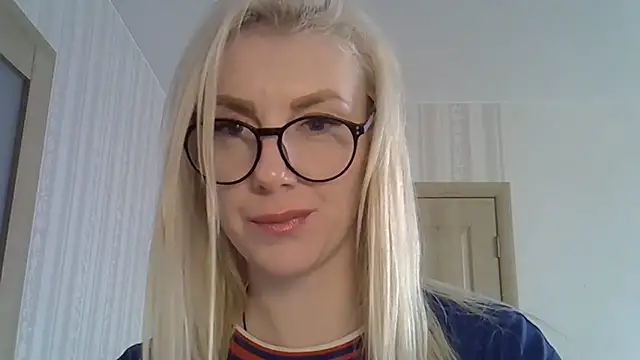 Snapshot of Pabonya91 chatting on 02.25.25 Pabonya91 online show from 02.25.25