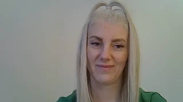 Snapshot of Pabonya91 chatting on 03.18.25 Pabonya91 online show from 03.18.25