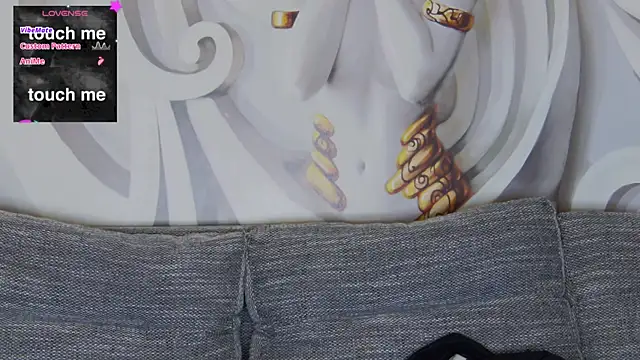 hailey peach online show from 02.10.25