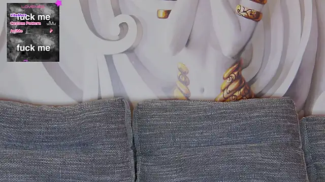 hailey peach online show from 03.03.25