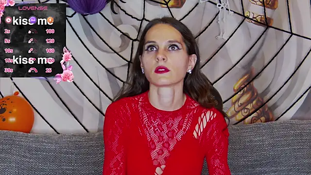 hailey peach online show from 10.27.25