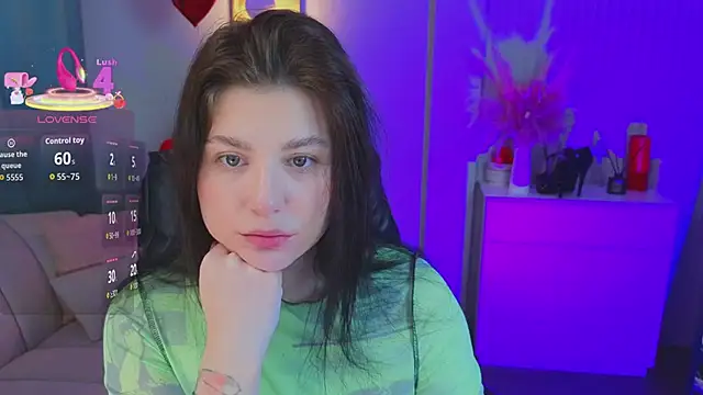 Jenna Adams  online show from 04.20.26