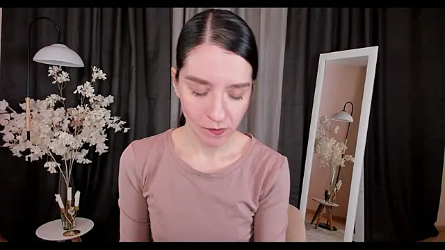 Snapshot of helentasty chatting on 02.03.25 helentasty online show from 02.03.25