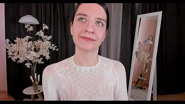 Snapshot of helentasty chatting on 02.03.25 helentasty online show from 02.03.25