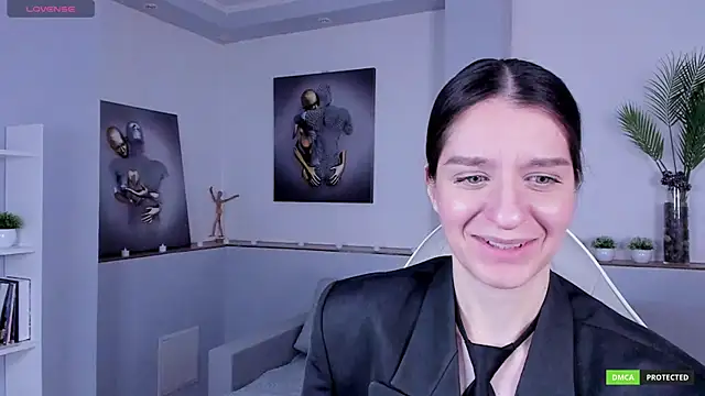 Snapshot of helentasty chatting on 02.05.25 helentasty online show from 02.05.25