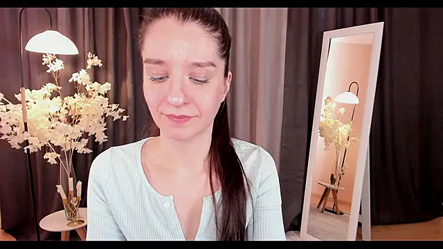 Snapshot of helentasty chatting on 02.06.25 helentasty online show from 02.06.25