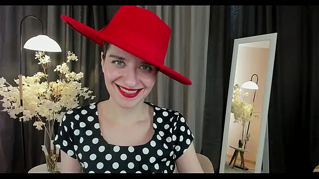 Snapshot of helentasty chatting on 02.07.25 helentasty online show from 02.07.25