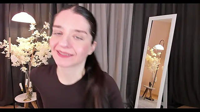 Snapshot of helentasty chatting on 03.01.25 helentasty online show from 03.01.25