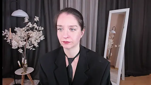 Snapshot of helentasty chatting on 03.12.25 helentasty online show from 03.12.25