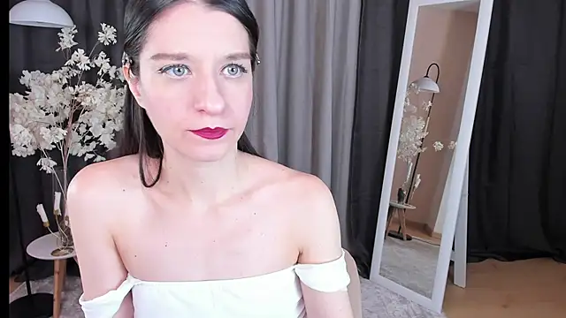 Snapshot of helentasty chatting on 03.14.25 helentasty online show from 03.14.25