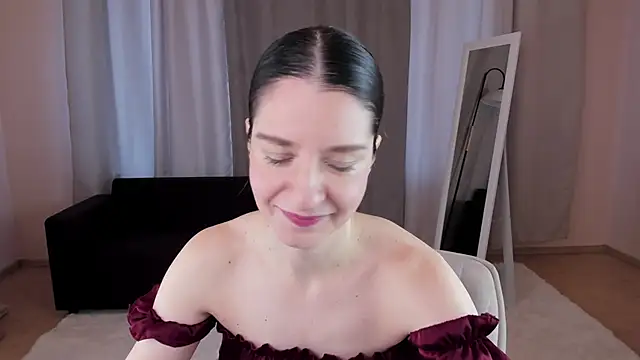 Snapshot of helentasty chatting on 10.16.25 helentasty online show from 10.16.25