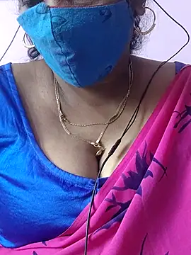 Snapshot of mallu-sumi chatting on 10.26.25 mallu-sumi online show from 10.26.25