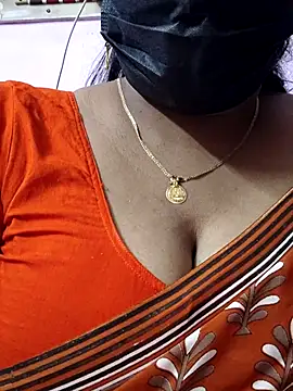 mallu-sumi online show from 02.22.26