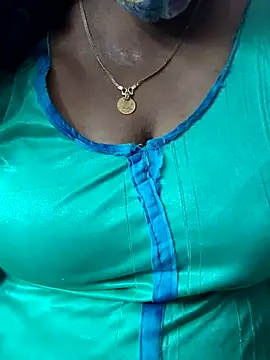 Snapshot of mallu-sumi chatting on 07.12.26 mallu-sumi online show from 07.12.26
