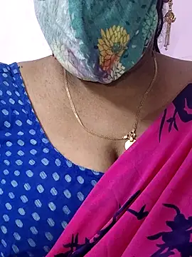 Snapshot of mallu-sumi chatting on 07.13.26 mallu-sumi online show from 07.13.26