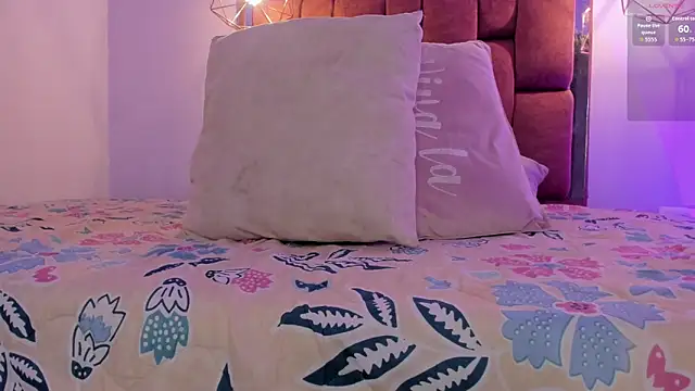 kristakinnky online show from 10.04.25