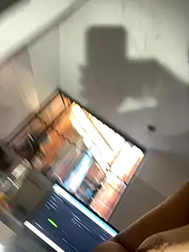 Snapshot of CCHATAL chatting on 10.04.25 CCHATAL online show from 10.04.25