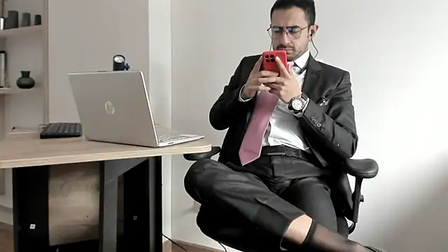 Snapshot of pablo-rincon95 chatting on 01.03.25 pablo-rincon95 online show from 01.03.25