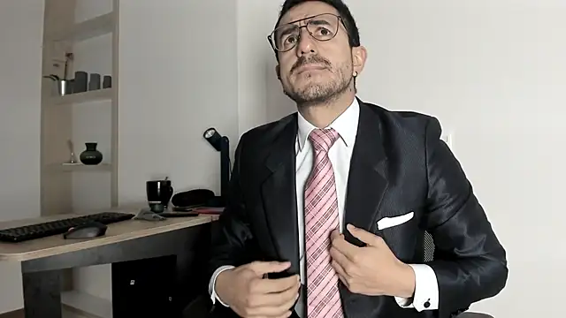 Snapshot of pablo-rincon95 chatting on 01.19.25 pablo-rincon95 online show from 01.19.25