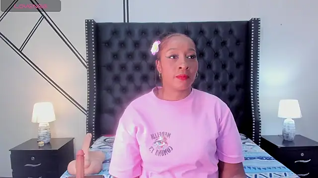 Snapshot of Krystal_cambell1 chatting on 10.03.25 Krystal cambell1 online show from 10.03.25