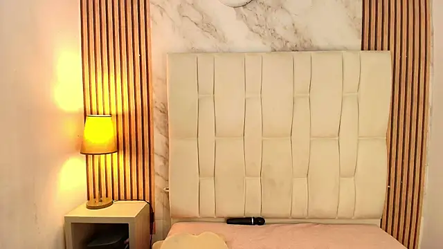 Snapshot of Emily_Trujillo chatting on 01.10.26 Emily Trujillo online show from 01.10.26