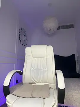 horny blondiee online show from 10.08.25