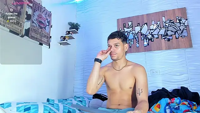 Snapshot of Friendsofeverything_ chatting on 10.08.25 Friendsofeverything online show from 10.08.25