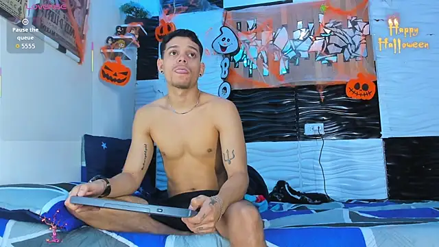 Snapshot of Friendsofeverything_ chatting on 10.22.25 Friendsofeverything online show from 10.22.25